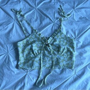 3/$20 SHEIN Ditsy  Floral Tie Up Top